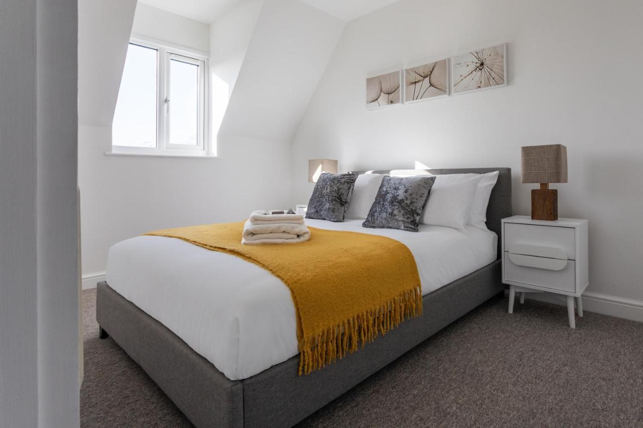 Castle Reach Apartment Колчестер Экстерьер фото