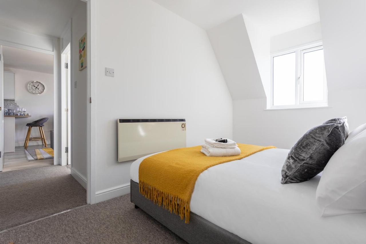Castle Reach Apartment Колчестер Экстерьер фото