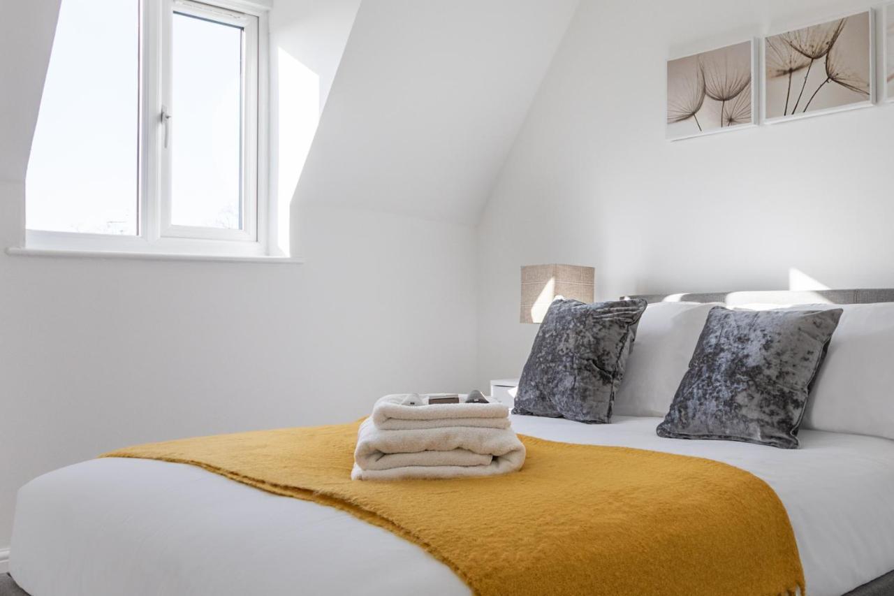 Castle Reach Apartment Колчестер Экстерьер фото