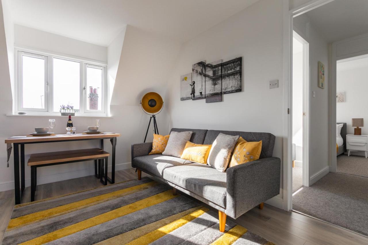 Castle Reach Apartment Колчестер Номер фото