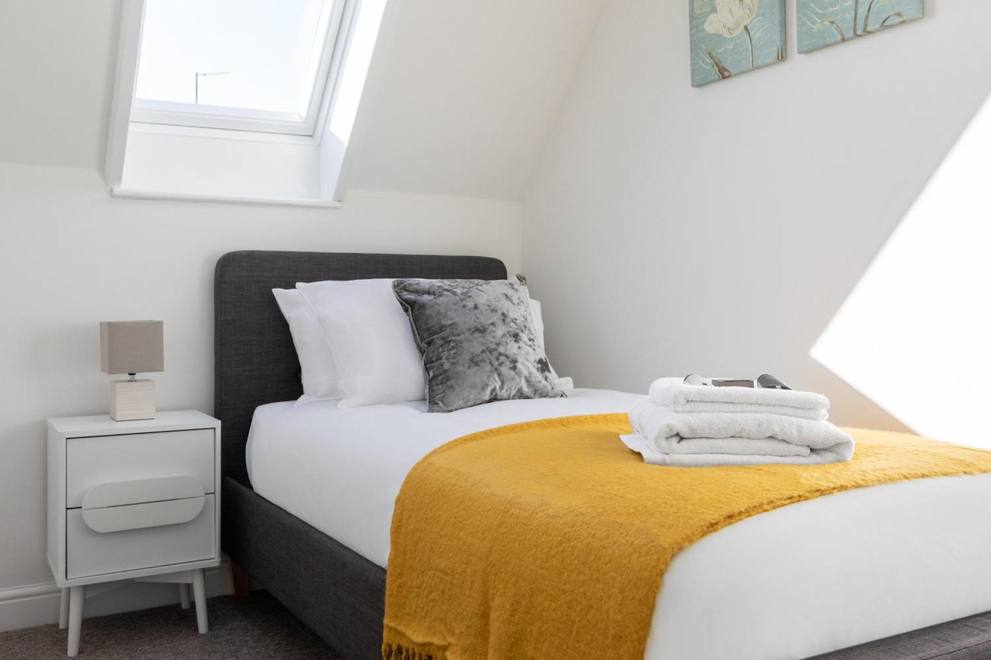Castle Reach Apartment Колчестер Номер фото